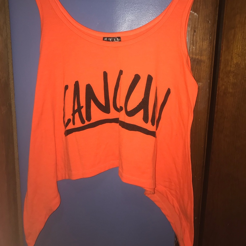 A neon orange Cancun cute crop top !
